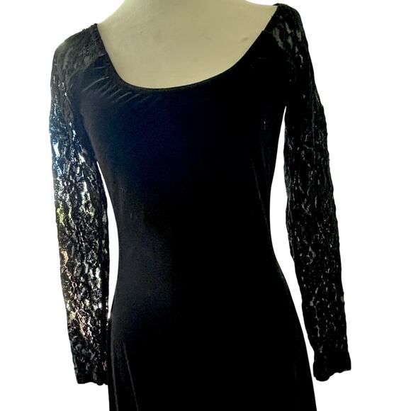 VTG Moda Int. Black Velvet Maxi Dress Sz Sm Lace Sleeves Whimsygoth Witchy Party - Picture 2 of 6